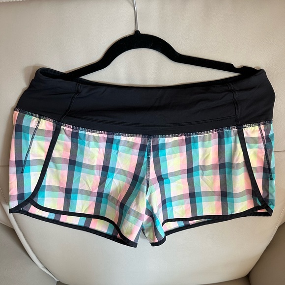 Lululemon Athletica Speed Run Shorts Checked Plaid - Picture 1 of 13